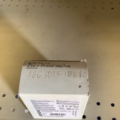 NEW- OLD STOCK – Siemens 3UG3013-1BL60 Three Phase Line Voltage Monitoring Relay
