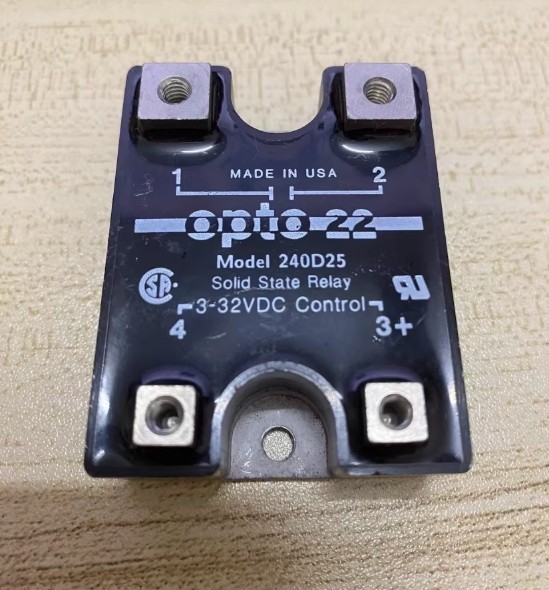 Opto-22 240D25-17 240D25 25A 240VAC SSR Relay 3-32VDC Control Panel Mount