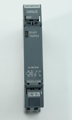 Siemens 3RN2010-1CW30 SIRIUS 3RN2 Thermistor Motor Protection Relay