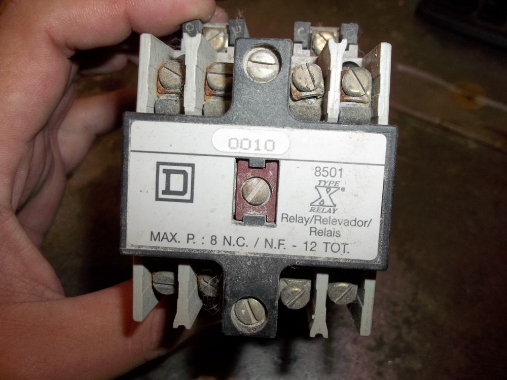 SQUARE D 8501X020 SER A TYPE X RELAY (264-2)