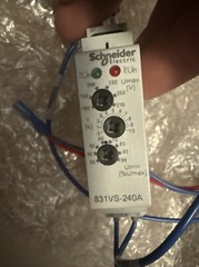 Schneider Electric 831VS-240A Voltage Monitoring Relay AC 48-276V
