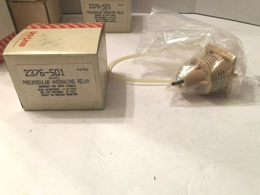 NEW IN BOX ROBERTSHAW 2376-501 UNI-LINE PNEUMODULAR AVERAGING RELAY