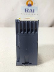SIEMENS 7PU4340-2AT20 10S-100H 50/60Hz 380-440 VAC OFF DELAY TIME RELAY FREESHIP