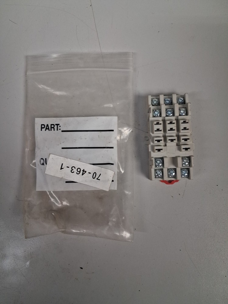 INDUSTRIAL SPARE 70-463-1 RELAY BASE
