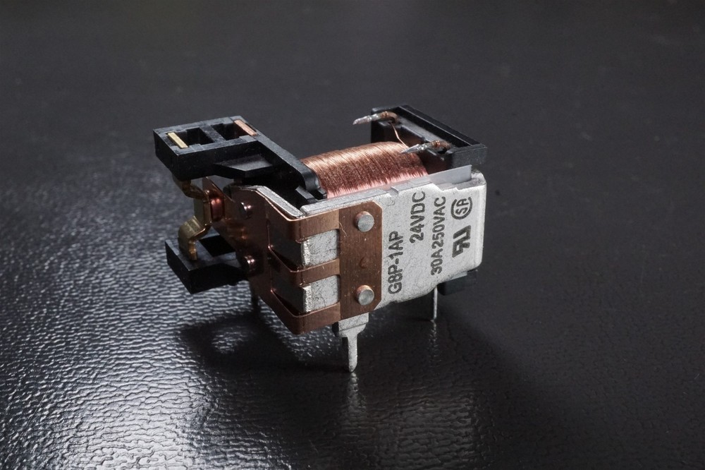 G8P-1AP-DC24 Omron Relay SPST NO 30A @ 250VAC 24VDC Coil Open Frame NOS