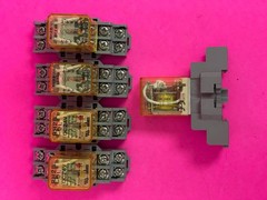IDEC RH2B-UL DC24V Relay w/ SH2B-05 Socket Base 24VDC DPDT 10A 8-Pin [Lot of 5]