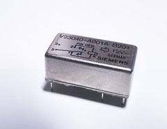 V23040-A0016-B201 Siemens PCB Relay 12VDC SPDT 2A 125VAC/150VDC 6-Pin