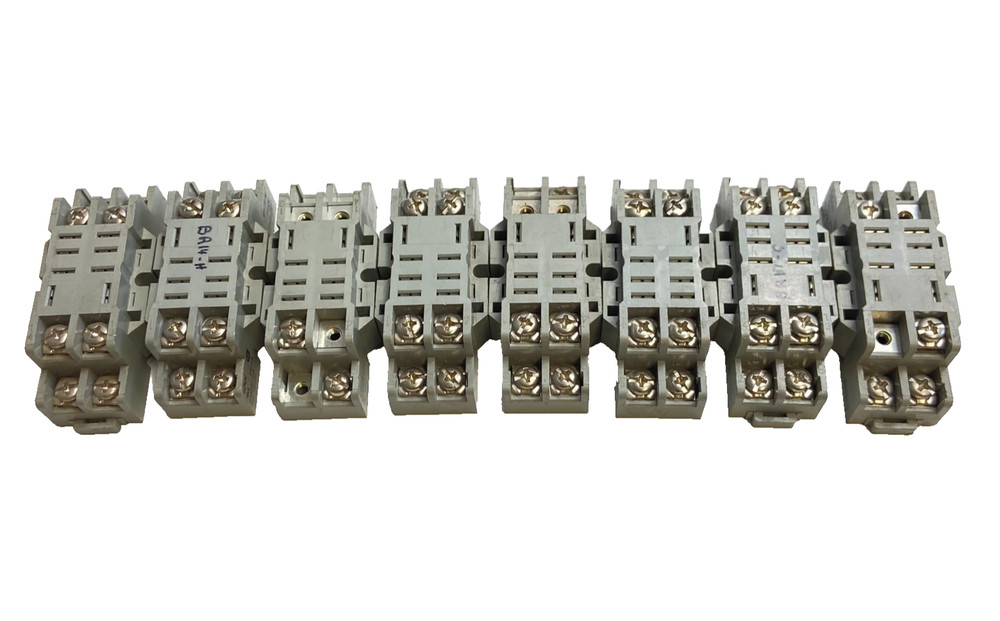 IDEC SH2B-05 Relay Socket 10A 300V (LOTS OF 8)