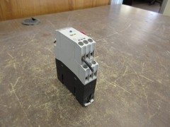 Moeller Relay EMT6-DB 24-240V AC/DC Used