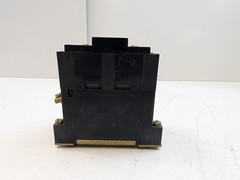 ALLEN BRADLEY 700-R000A1 Electrically Held Relay Ser B 110/120V 50/60HZ