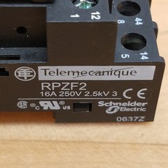 Telemecanique Schneider RPM22BD Plug-In Relay, 24VDC, 15AMP – USED