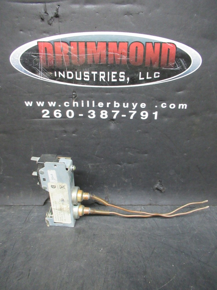 JOHNSON CONTROLS / CARRIER DIFFERENTIAL PRESSURE CONTROL HK06CC004 / P12AE-1