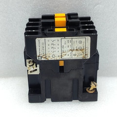 Telemecanique CA2-DN122 Control Relay 220-240V 50/60Hz New Fast Shipping