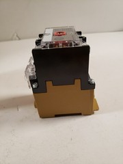 Allen-Bradley Type P Control Relay, 700-P400A1