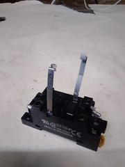 OMRON RELAY + 2-M4X12 BASE