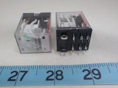 Lot of 2 New Vamrone Electromagnetic Power Relay 8 Pin 10 Amp 24V for DIN Rail