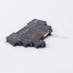 ONE new OMRON G2RV-SR500 DC24V Power socket 2A 400VAC
