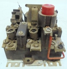 CUTLER HAMMER VERTICAL CONTACTS, 1318-2