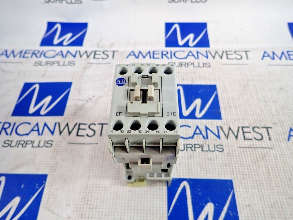 ALLEN BRADLEY 700-CF310D* SER A CONTROL RELAY 25 A 3 PHASE 24V COIL 4 POLE