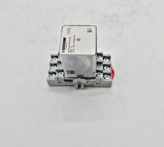 SQUARE D 8501KUR13P14V20 120 V RELAY W DAYTON 5X853N RELAY BASE