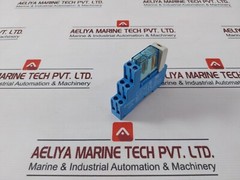 Finder 95.05 Relay With Socket Base 40.52 10A 250V 300V, 6-24V DC 8A