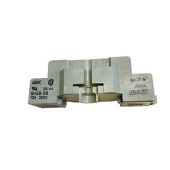 IDEC SH2B-05 Relay Socket 10A 300V (LOTS OF 8)