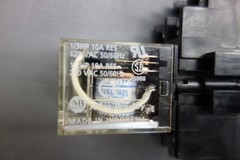 Allen Bradley 700-HF32A1 Relay 10A DPDT with socket 700-HN116 120VAC Coil NOS