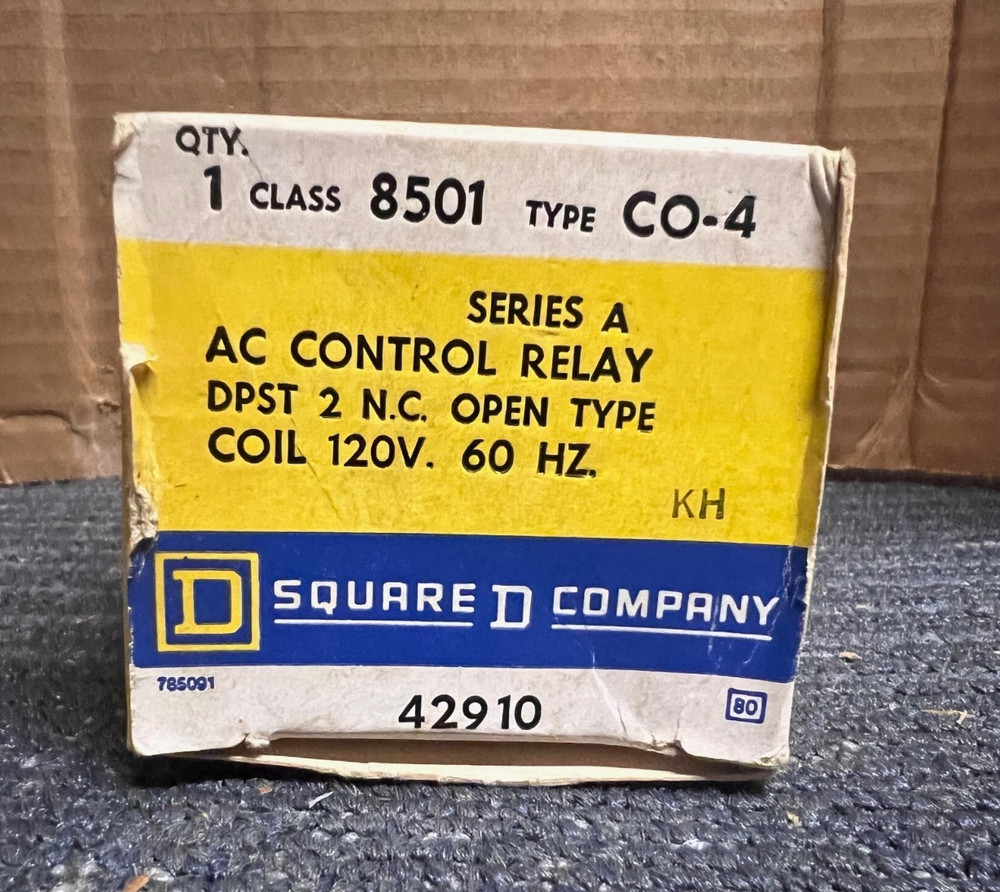 SQUARE D 8501-CO-4 Series A AC Control Relay DPST 2NC Open Type 120V Coil