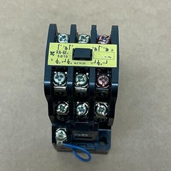 YASKAWA AC MAGNETIC CONTROL RELAY RA-6E2 5A1B 8A, FROM MORI SEIKI SL-2