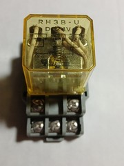 IDEC PLUG IN RELAY AND SOCKET WIRING BASE RH3B-U DC24V 24VDC 240V 240VAC 20A
