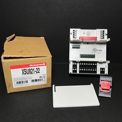 HONEYWELL EXCEL 800 Screw Terminal Socket AI/AO XSU821-22 Controller OPEN BOX