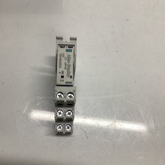 Allen-Bradley 700-HN222 Series B DIN Rail Relay Socket W Base V-044