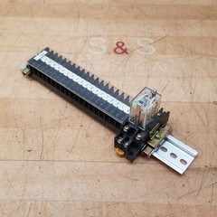 Omron LY2N-D2 Relay on DIN Rail with 19 TX10S Terminal Blocks, 24VDC – USED