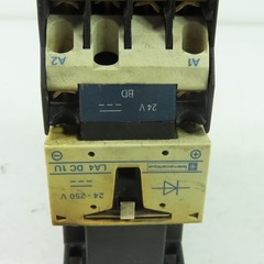 Telemecanique CA3 DN40 10A 600VAC Control Relay 24VDC Coil W/ LAD11