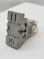 Square D 8501KUD12 Relay w Socket 10A 240V 8Pin 24V Coil Series C Form M1P14
