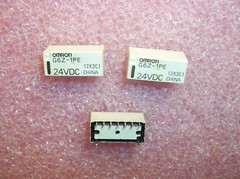 QTY (25) G6Z-1PE-DC24 OMRON HIGH FREQUENCY SIGNAL RELAYS SPDT 24V NOS 1 TUBE