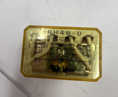 NEW IDEC RH4B-U AC120V, RELAY