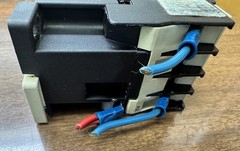 Telemecanique CA2 DN22 Control Rela