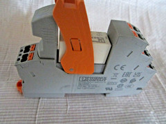 PHOENIX CONTACT RIF-1-BPT/2X21 RELAY SOCKETW/2900939 PLUG MODULE & 2961312 RELAY