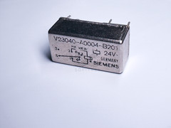 V23040-A0004-B201 Siemens PCB Relay 24VDC SPDT 2A 125VAC/150VDC 6-Pin
