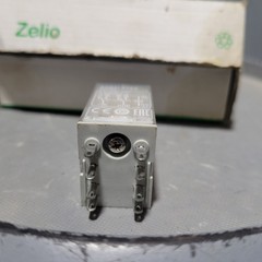 Box of 10 Schneider Electric, Telemecanique Relay, 24VDC, 250VAC, 5A, RXM2LB2BD