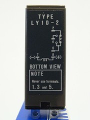 OMRON Delay Relay LY1D-2 Relay Delay 220V AC 1sec Bearing Resolution