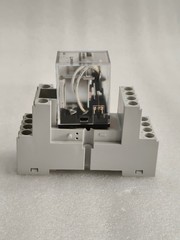ABB 1SVR405633R3000 230VAC 14PIN RELAY WITH BASE PACK OF 10 PCS FREE FAST