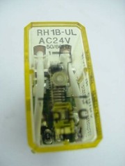 Idec RH1B-UL AC24V Relay NEW Ships on Same Day of the Purcha