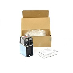 Allen-Bradley 700DC-PK400Z24 DC Relay Type PK Master Control Relay 24 VDC