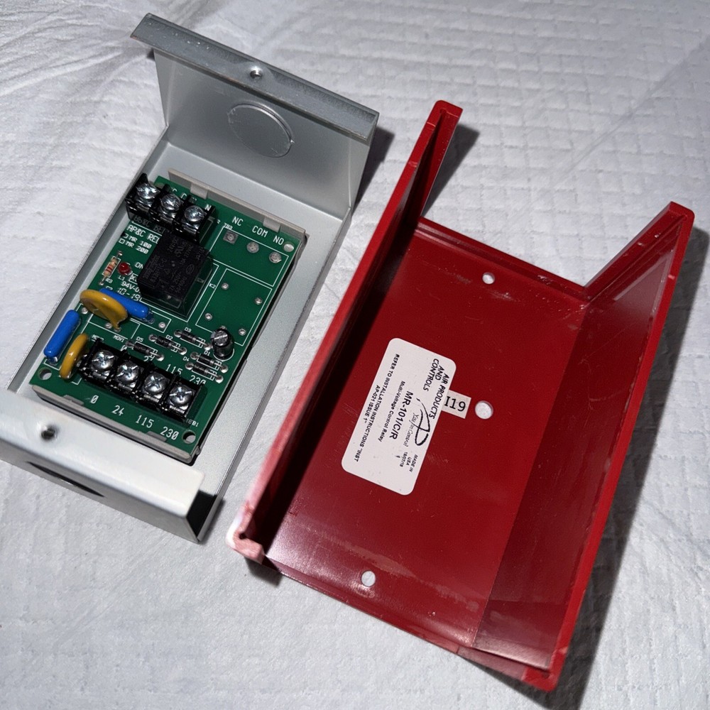 SPACE AGE GATOR GATE MULTI-VOLTAGE CONTROL RELAY SSU-MR-101/C/R ***NEW***