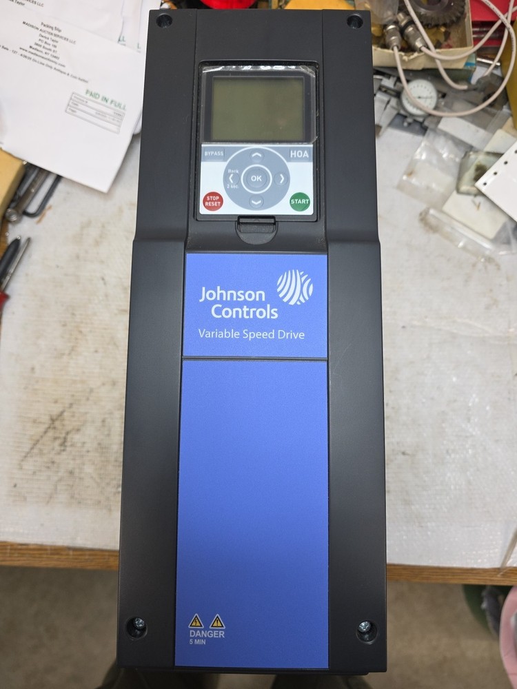 Johnson Control VS023410B-S0000 VARIABLE SPEED DRIVE JC-VSD SERIES II NEW IN BOX