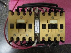 ALLEN-BRADLEY 104-A18ND3 SER. C REV CONTACTOR W/ 100-A18ND3 – USED – FREE SHIP