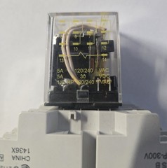 SQUARE D RELAY 8501 RS14V20 Ser C w/8501NR45 SOCKET Ser B