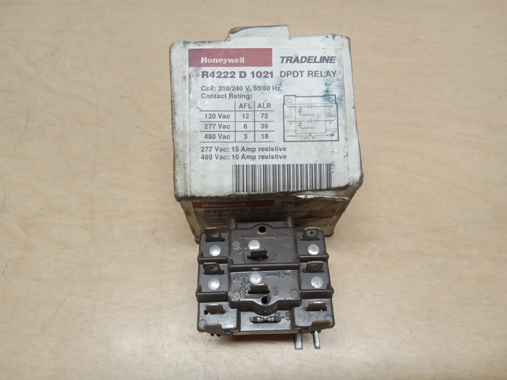 Honeywell R4222 D 1021 DPDT Relay